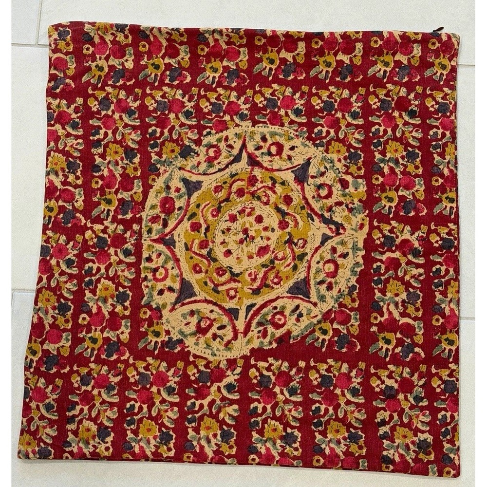 Pottery Barn Kalamkari Printed Medallion Pillow Cover 20x20 Red Zip Closure Boho